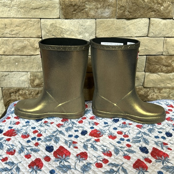 Hunter Boot’s Girl’s US 10 NEW - Picture 2 of 7
